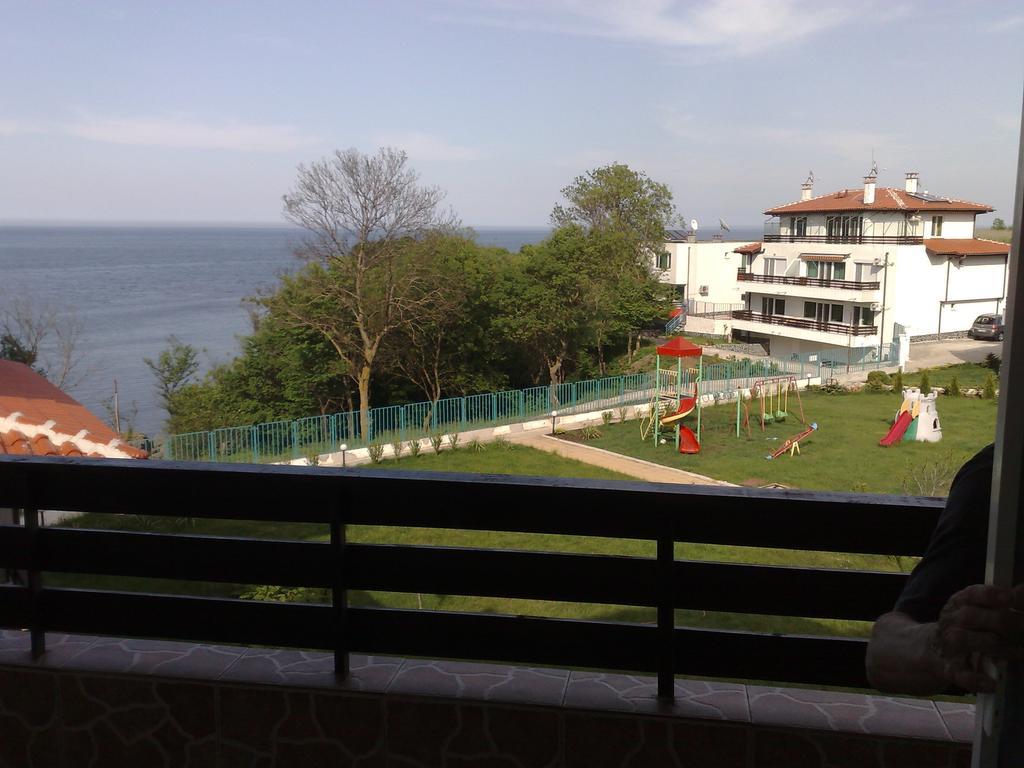 Caprice Apartment In Lozenec Kiten  Room photo