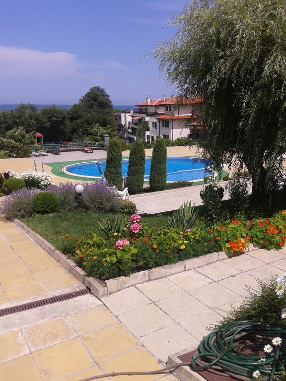 Caprice Apartment In Lozenec Kiten  Exterior photo